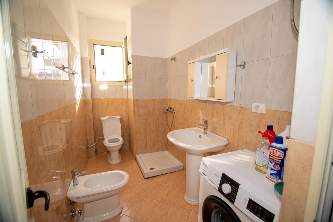 Ami Apartament Vlorë Exterior foto